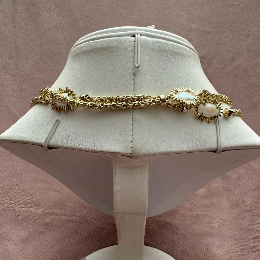 Vintage Kendra Scott Leighton Necklace in White Iridescent, Rare & HTF - Picture 4 of 7